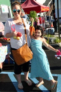 slfnboothyounggirlwithcarrots