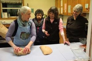 lisasadleirhartshowslavinasueandcherylhowtopinchdough